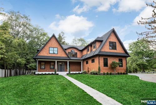 803 Marshall Rd, River Vale, NJ, 07675-6620 | Card Image