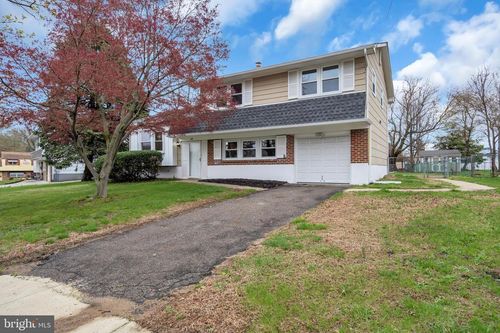 106 Sunset Ln, BEVERLY, NJ, 08010-1939 | Card Image