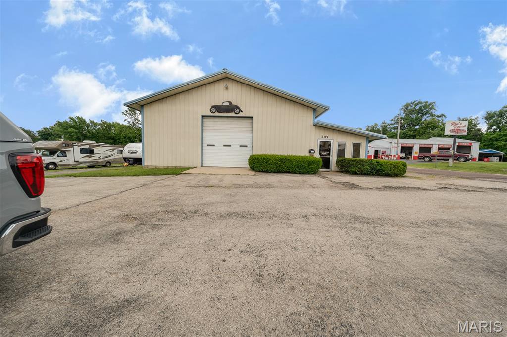 Commercial Sale in Salem