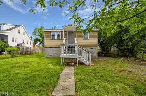119 Messick Rd, Poquoson, VA, 23662-1809 | Card Image