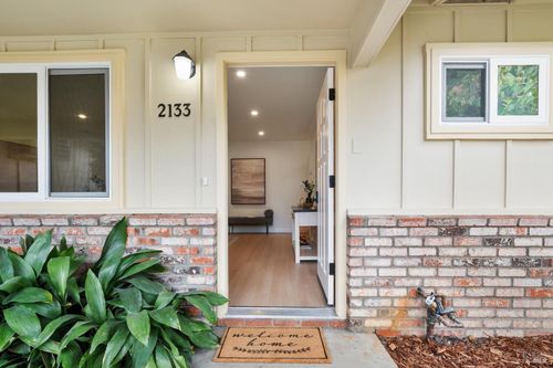 2133 Redwood Rd, Napa, CA, 94558-3272 | Card Image