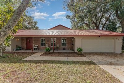 Front view of home | Image 2