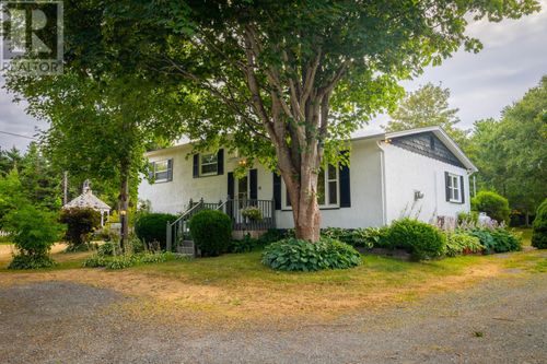 18 Bridge Rd, Torbay, NL, A1K1A1 | Card Image