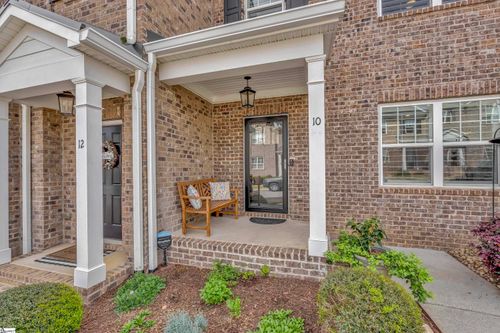 10 Peckham St, Greenville, SC, 29607-4074 | Card Image
