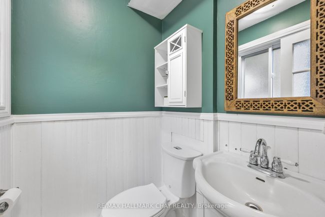 46 Farmingdale Cres, House other with 4 bedrooms, 2 bathrooms and 4 parking in Barrie ON | Image 10