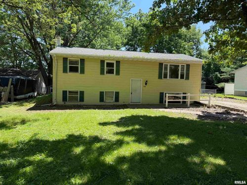 335 Sumac St, Payson, IL, 62360-1134 | Card Image