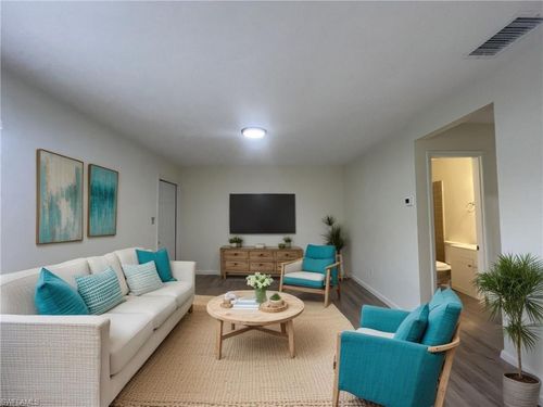 43 Tangelo Ct, LEHIGH ACRES, FL, 33936-7233 | Card Image