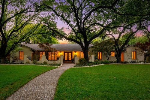 6950 Mossvine Drive, Dallas, TX, 75254 | Card Image