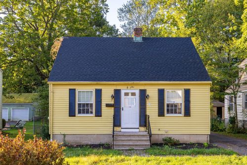 35 Harding Ave, Newington, CT, 06111-1920 | Card Image
