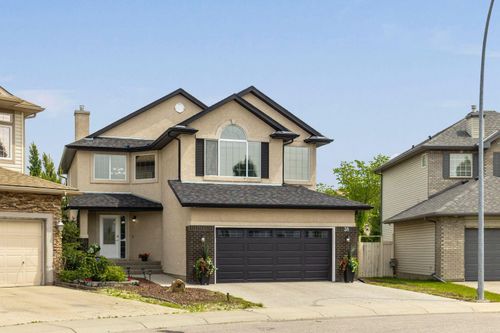 38 Simcoe Crescent Sw, Calgary, AB, T3H4K6 | Card Image