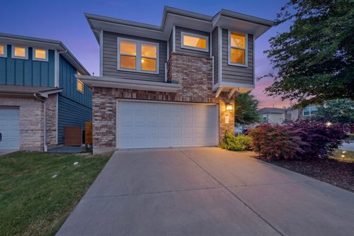 5915 Swayden Ln, Austin, TX, 78745-3033 | Card Image