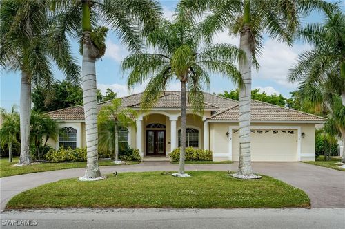28452 Del Lago Way, BONITA SPRINGS, FL, 34135-2806 | Card Image