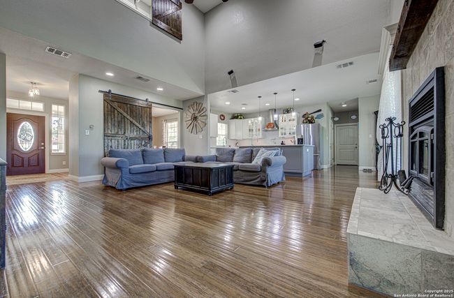 6015 Cornwall Dr, House other with 5 bedrooms, 4 bathrooms and null parking in Spring Branch TX | Image 11
