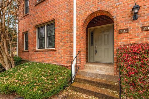 201 Westchase Dr, Nashville, TN, 37205-4719 | Card Image