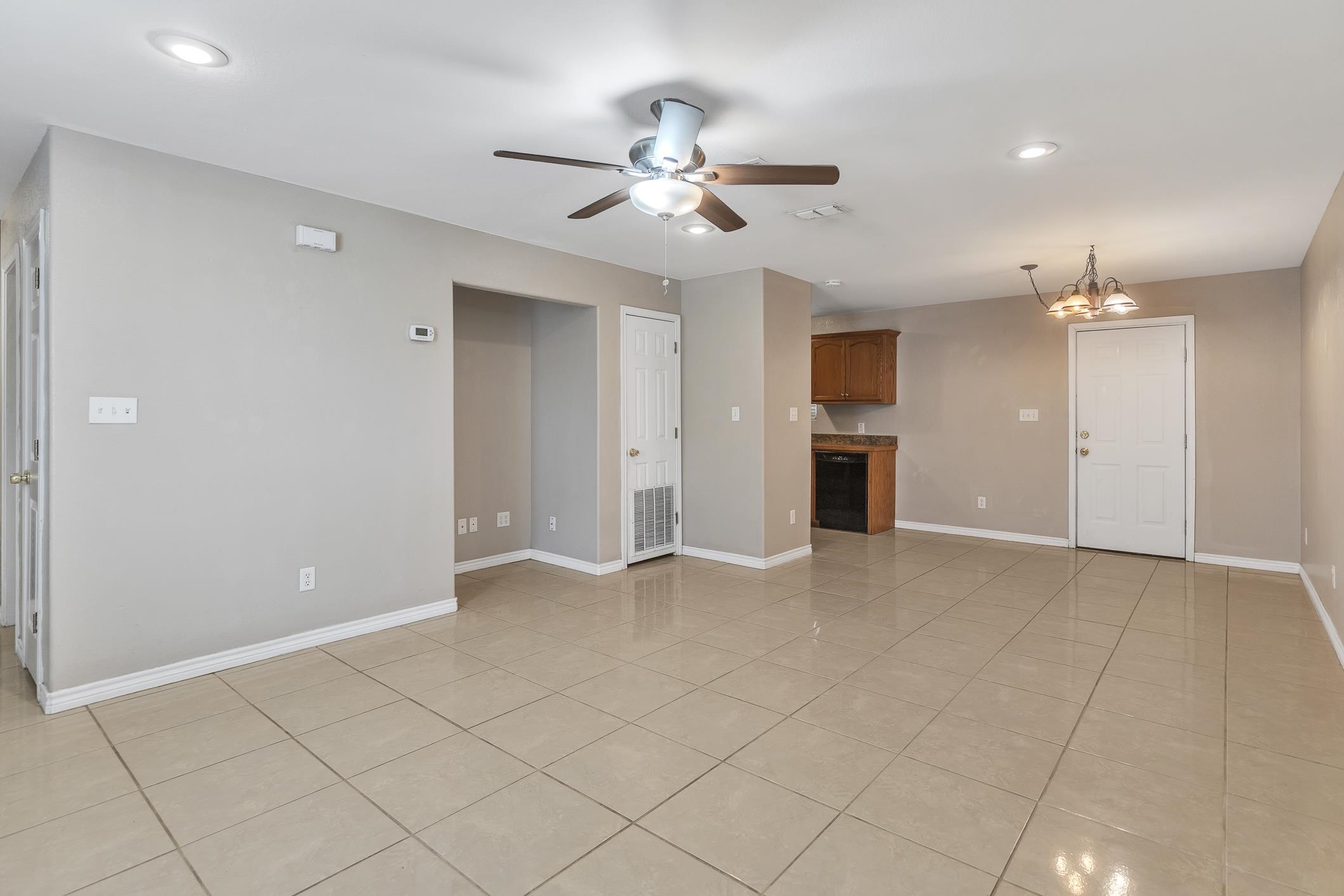 Residential in Del Rio 4