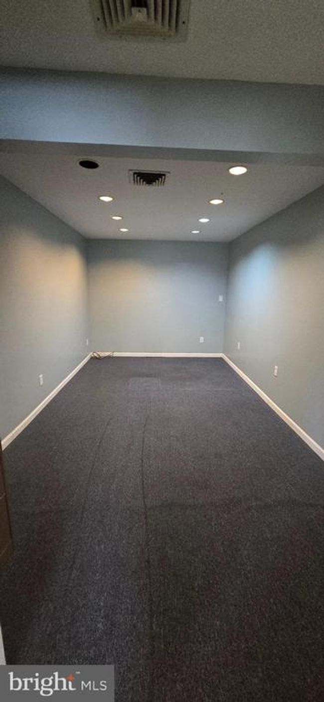 321 E Broad St, Home with 0 bedrooms, 0 bathrooms and null parking in GIBBSTOWN NJ | Image 31