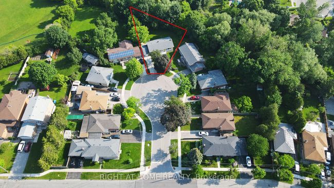 2 Citadel Dr, House other with 3 bedrooms, 2 bathrooms and 2 parking in Scarborough ON | Image 49