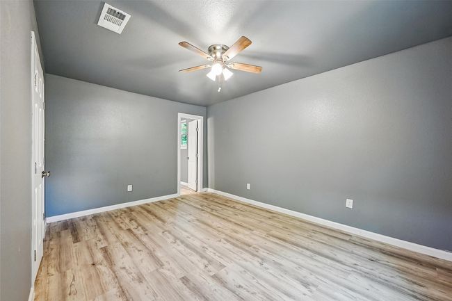 906 S Willow St, House other with 3 bedrooms, 2 bathrooms and null parking in Sherman TX | Image 18