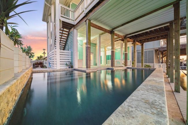 1640 Windsong Way, House other with 3 bedrooms, 5 bathrooms and 2 parking in Tiki Island TX | Image 38