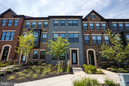 13208 Woodland Park Rd, HERNDON, VA, 20171-3019 | Card Image
