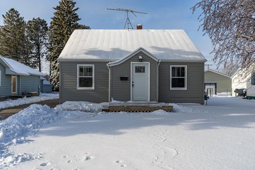 517 W 7th St, Crookston, MN, 56716-1275 | Card Image