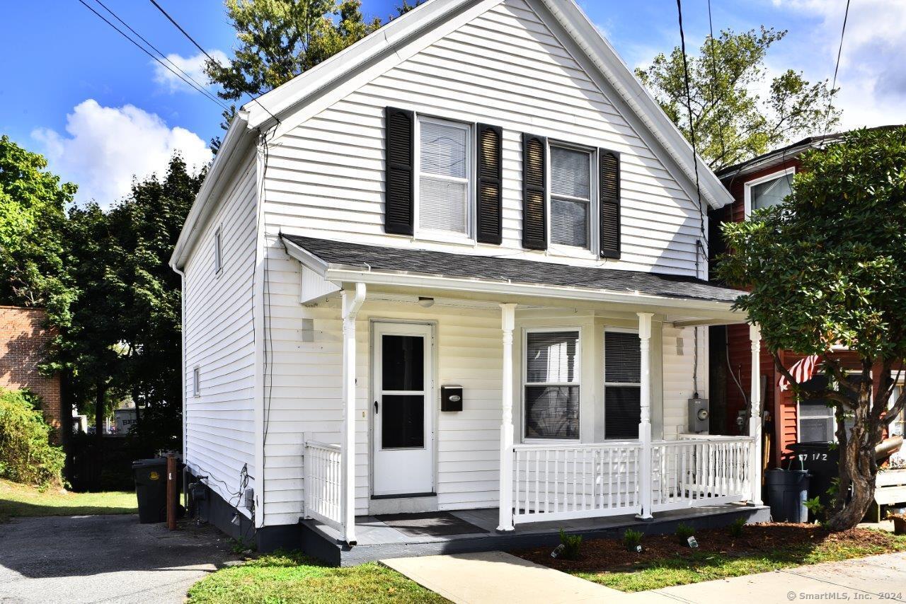 Jefferson Ave, New London, CT 06320