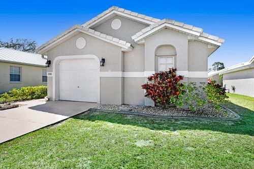 1180 Goldenrod Cir Ne, Palm Bay, FL, 32905-8605 | Card Image