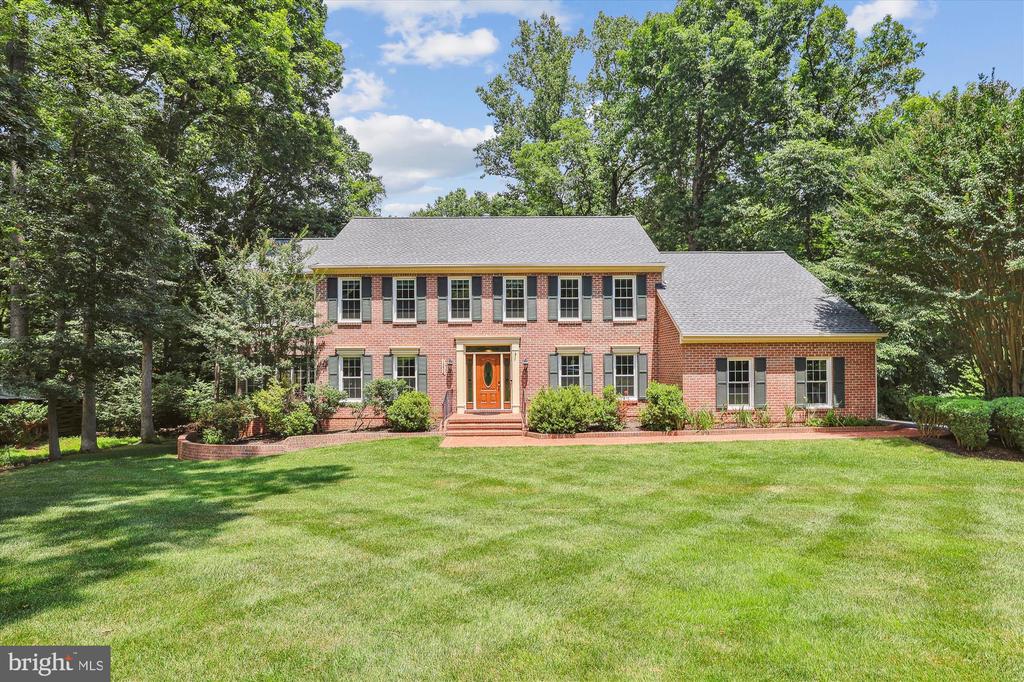 Macao Ct, Herndon, VA 20171