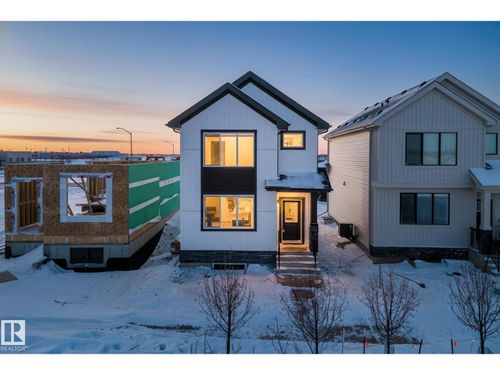 {{alt}} | Card Image