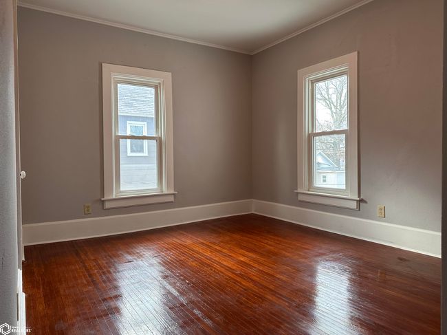 211 S Garfield Ave, Home with 3 bedrooms, 2 bathrooms and 2 parking in Burlington IA | Image 22