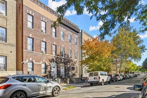 80 Elliott Ave, Yonkers, NY, 10705-2124 | Card Image