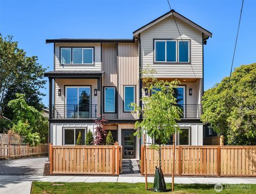2836 Nw 73rd St, Seattle, WA, 98117-6253 | Card Image