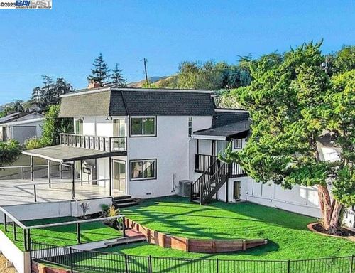 10745 Ridgeview Way, San Jose, CA, 95127-2658 | Card Image