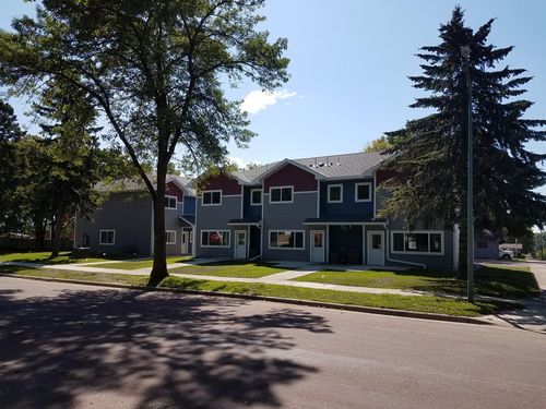 320 E 1st St, Fairmont, MN, 56031-2856 | Card Image