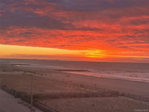 3c-130 Beach 121st St, Rockaway Park, NY, 11694-1933 | Card Image
