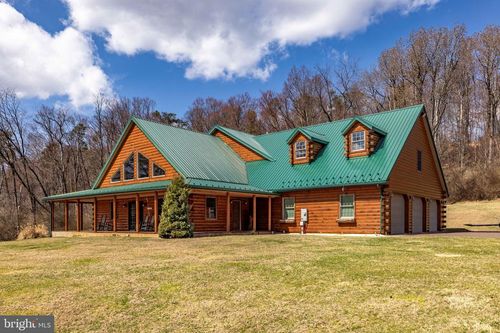 77 Riverhill Dr, BLOOMSBURG, PA, 17815-6700 | Card Image