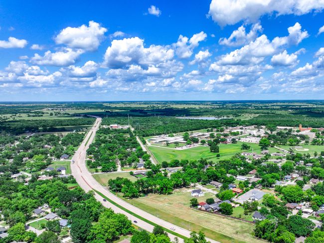 515 N Blanche St, Home with 0 bedrooms, 0 bathrooms and null parking in Terrell TX | Image 8