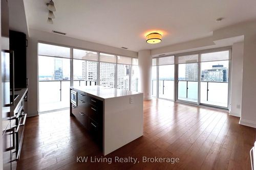 4310-1080 Bay St, Toronto, ON, M5S0A5 | Card Image