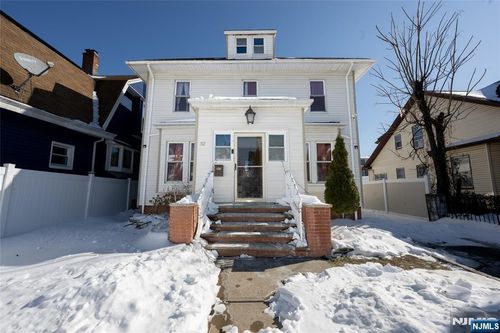 32 Newfield St, East Orange, NJ, 07017-5412 | Card Image