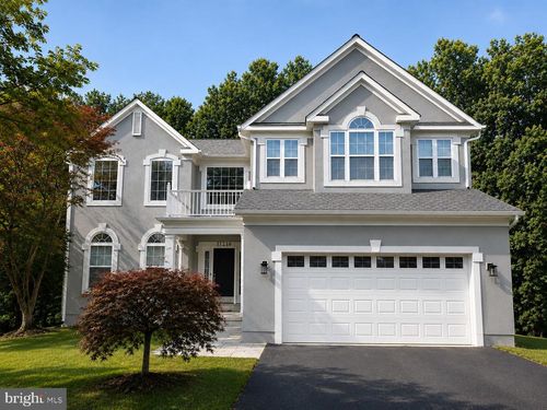 11216 Winding Brook Ln, GERMANTOWN, MD, 20876-1745 | Card Image