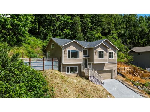 340 Kalapuya Way, Cottage Grove, OR, 97424-1382 | Card Image