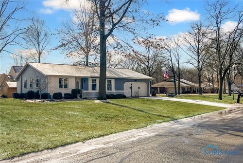 327 Northwood Drive, Defiance, OH, 43512 | Card Image