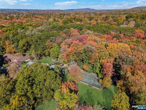 44 Pine Ter, Demarest, NJ, 07627-1213 | Card Image