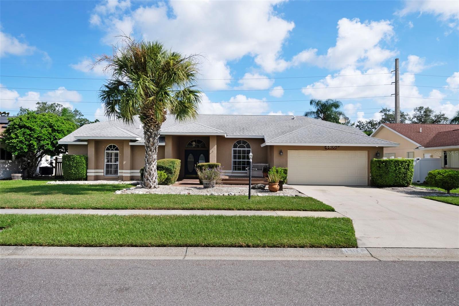 Diamond Cir, Sarasota, FL 34233