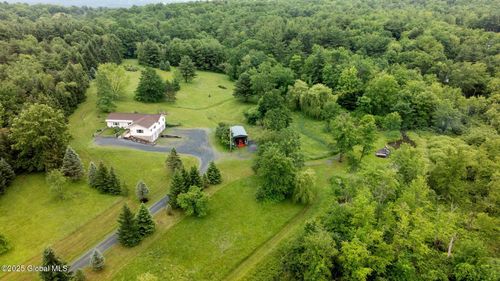 458 Lape Rd, Nassau, NY, 12123-3712 | Card Image