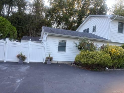 34 Markwood Ln, E Northport, NY, 11731-4015 | Card Image