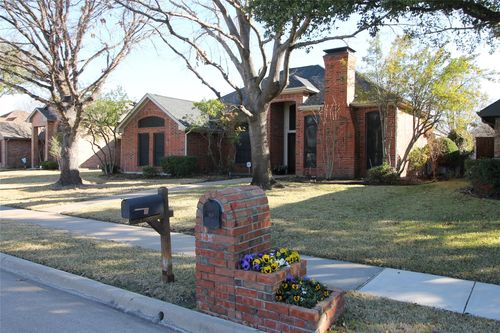 4208 Meadowdale Dr, Carrollton, TX, 75010-4027 | Card Image