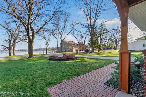 4357 Skusa Dr, Brighton, MI, 48116-9720 | Card Image