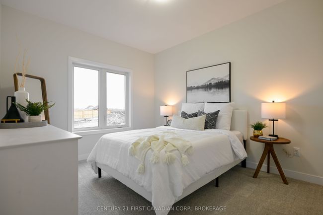 6709 Hayward Dr, House attached with 2 bedrooms, 2 bathrooms and 1 parking in London ON | Image 8