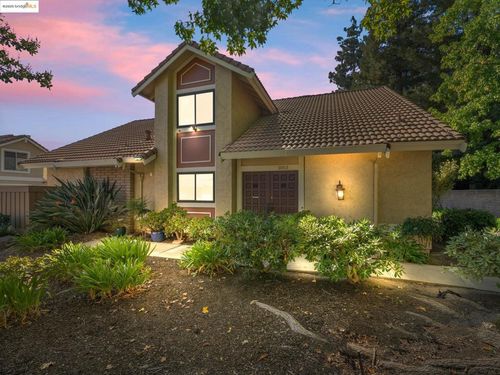 1053 Northoak Dr, Walnut Creek, CA, 94598-1332 | Card Image